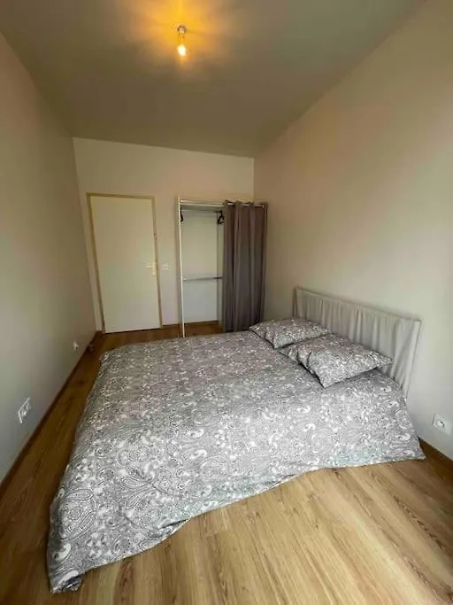 Appartement Moderne Place Du Marche Aix-les-Bains 0*,  France