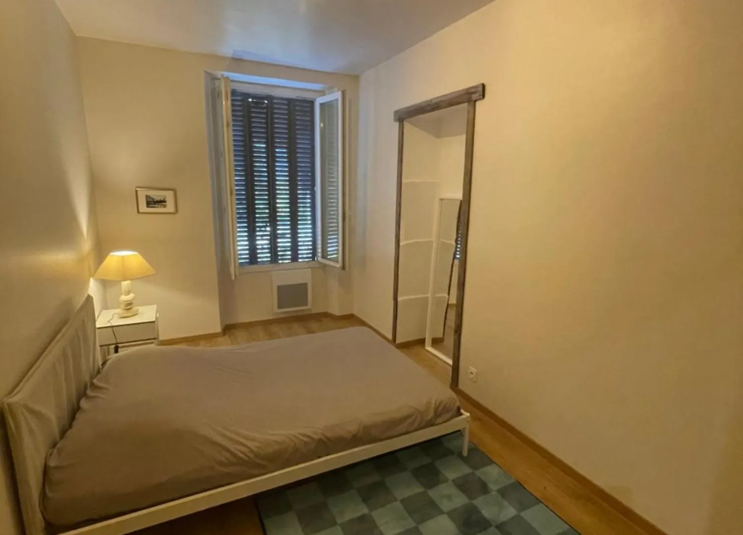 Appartement Moderne Place Du Marche Aix-les-Bains Apartment