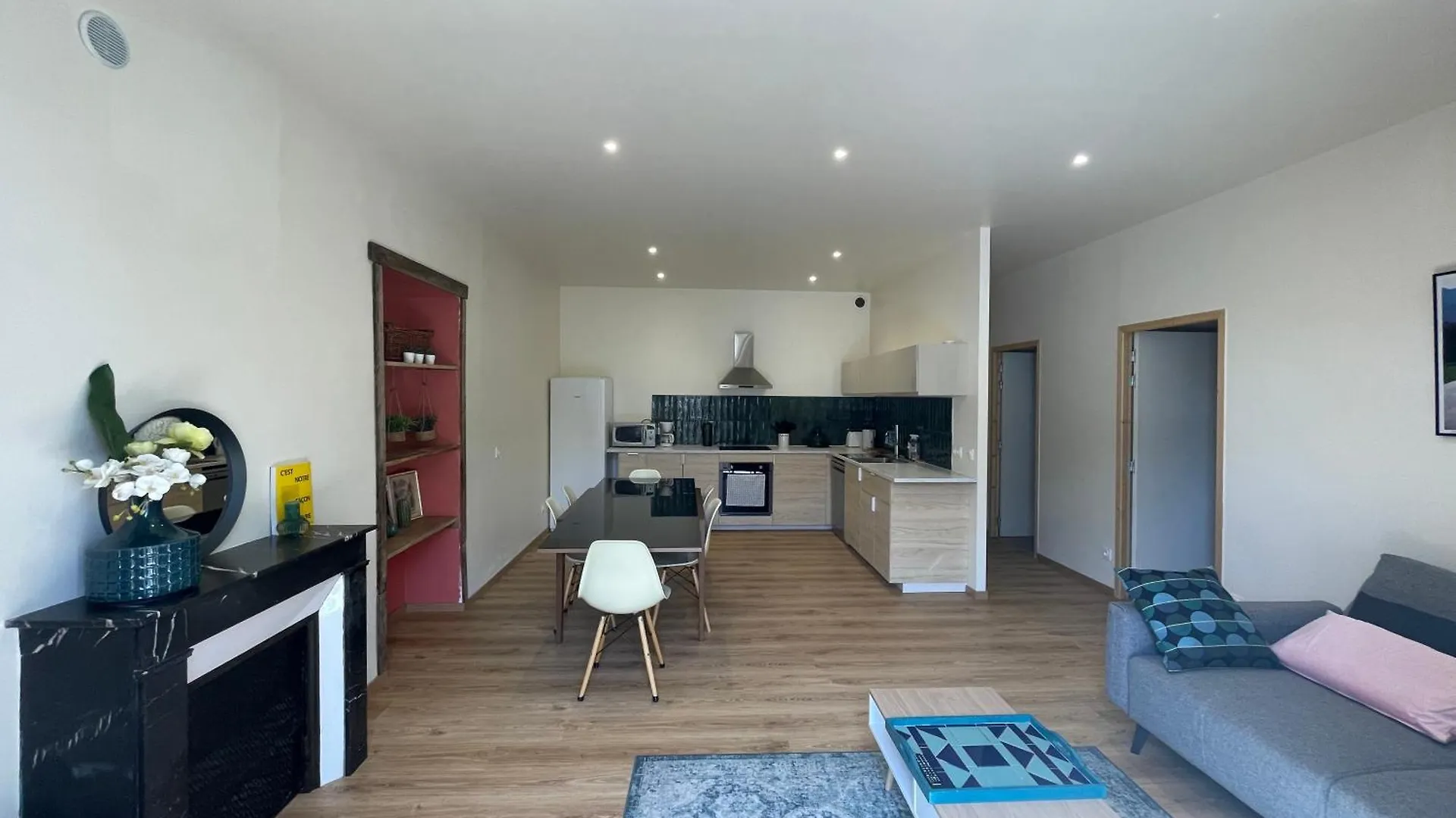 Appartement Moderne Place Du Marche Aix-les-Bains France